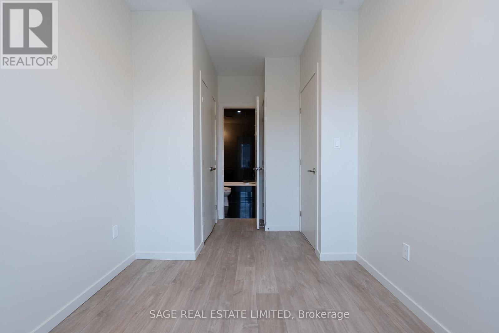 222 Vellwood Common, Oakville, Ontario  L6L 0E8 - Photo 17 - W12757410