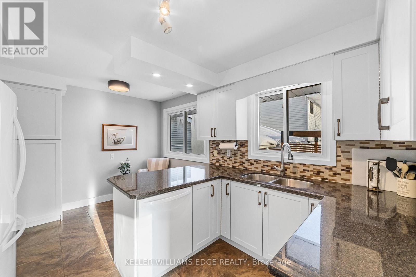 488 Wicklow Road, Burlington, Ontario  L7L 2H8 - Photo 15 - W12757420