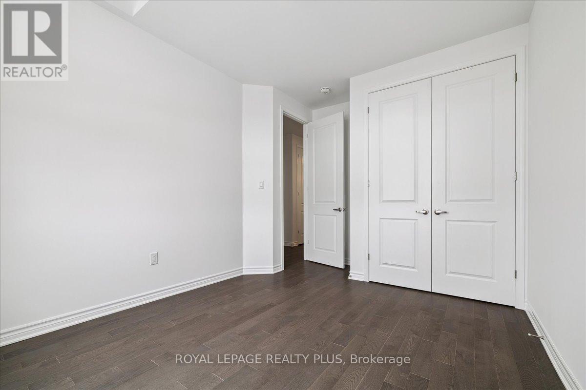 3224 Meadowridge Drive, Oakville, Ontario  L6H 8B4 - Photo 25 - W12757778