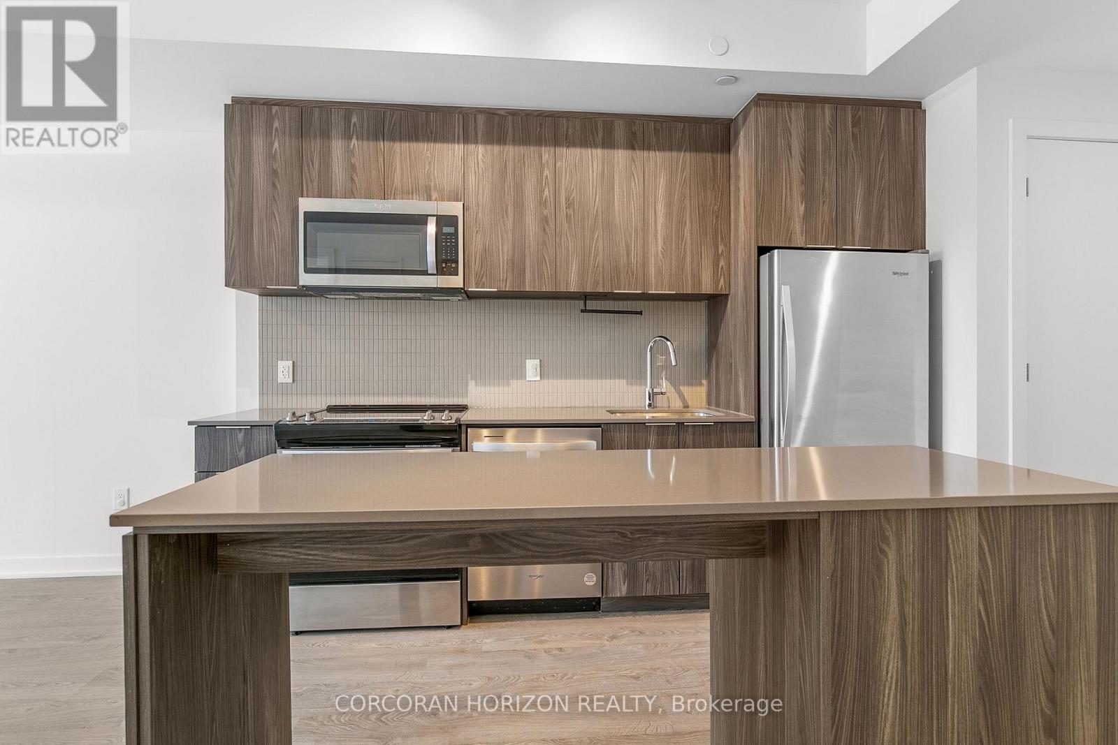 409 - 770 Whitlock Avenue, Milton, Ontario  L9E 2B2 - Photo 7 - W12757576