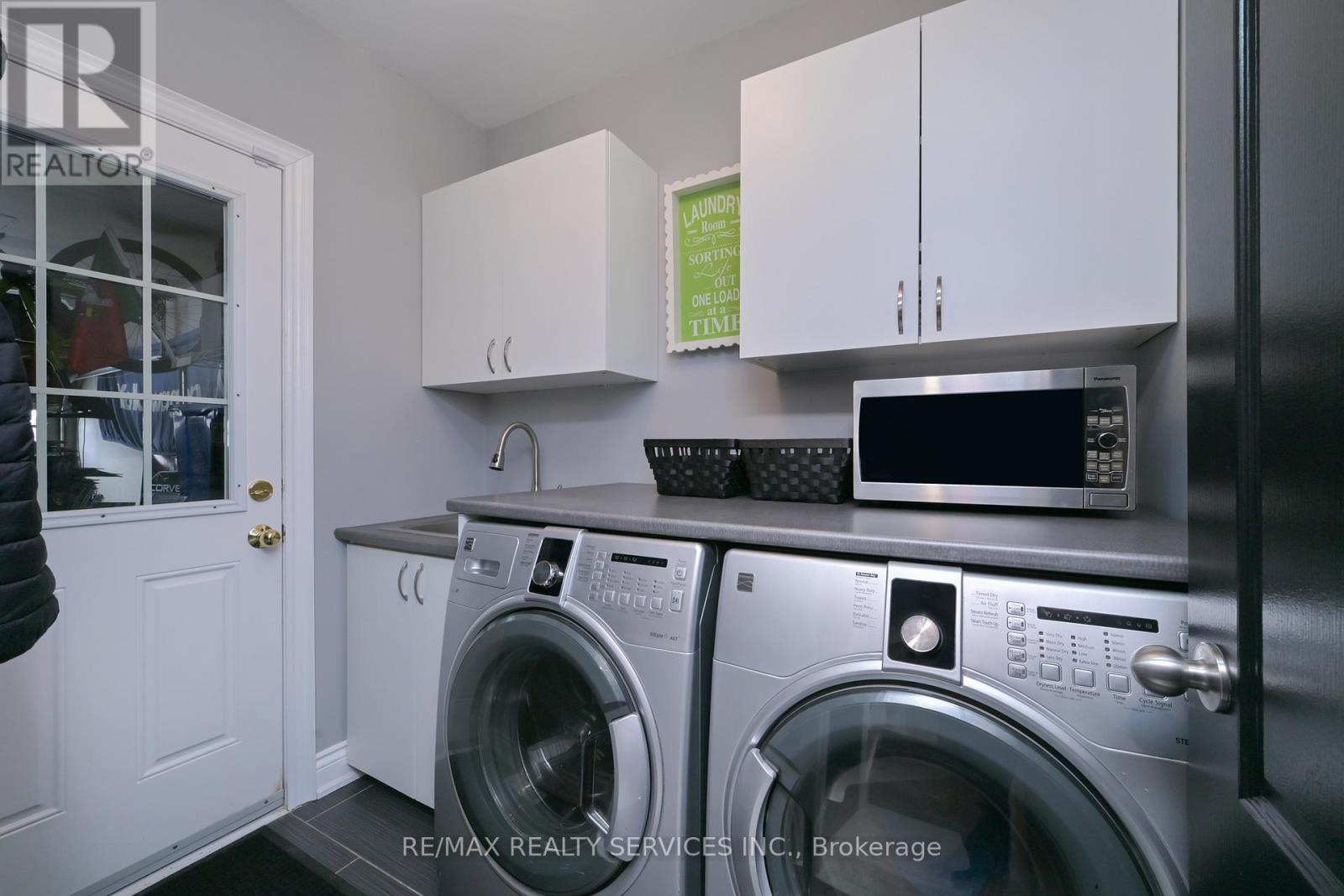 38 Tawnberry Circle, Brampton, Ontario  L7A 0J6 - Photo 14 - W12757998