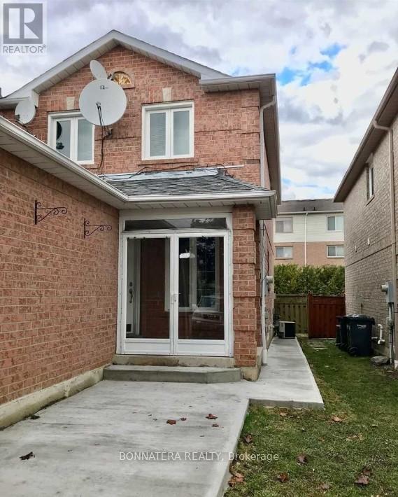 5359 Bullrush Drive, Mississauga, Ontario  L5V 2C1 - Photo 2 - W12757976