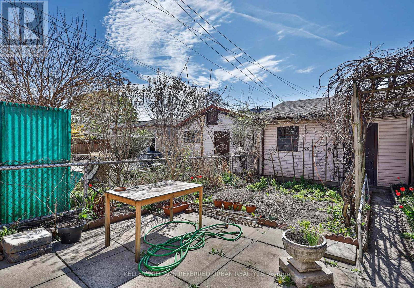 Upper - 66 Russett Avenue, Toronto, Ontario  M6H 3M3 - Photo 18 - W12758040