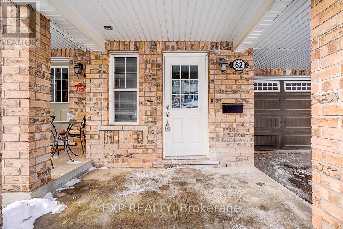 62 Bond Head Court, Milton, Ontario  L9E 1G4 - Photo 2 - W12757644