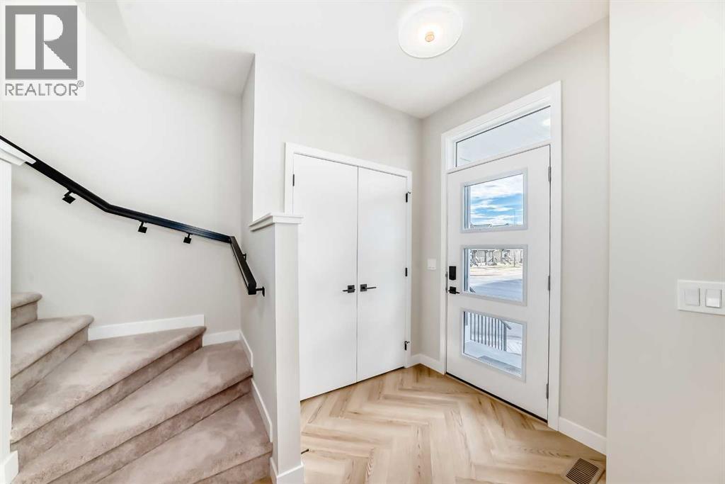 285 Cobblestone Gate, Airdrie, Alberta  T4B 5W3 - Photo 3 - A2277185