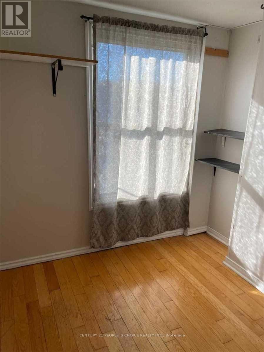 681 Jane Street, Toronto, Ontario  M6N 4A6 - Photo 18 - W12758044