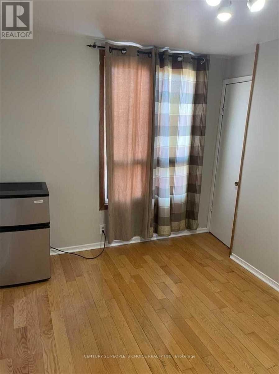 681 Jane Street, Toronto, Ontario  M6N 4A6 - Photo 24 - W12758044