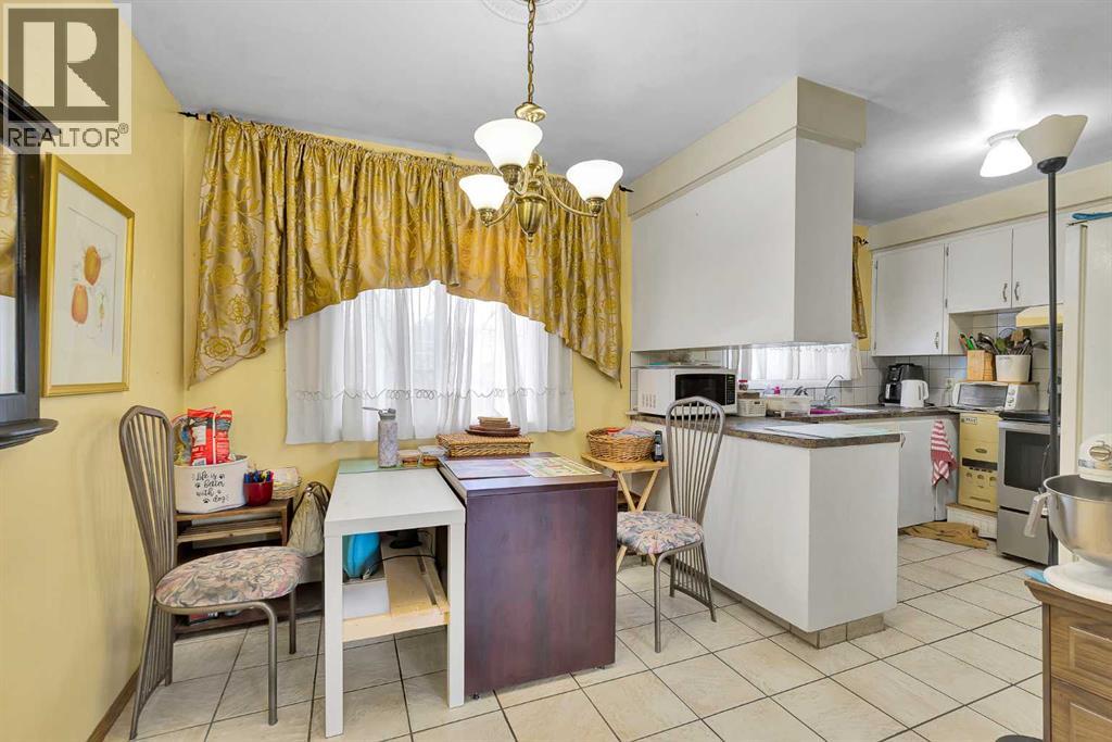 10535 Elbow Drive Sw, Calgary, Alberta  T2W 1G3 - Photo 13 - A2279016