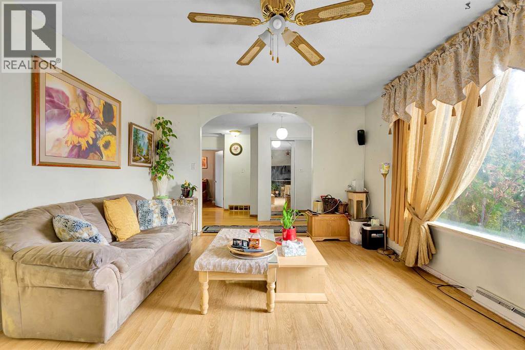 10535 Elbow Drive Sw, Calgary, Alberta  T2W 1G3 - Photo 10 - A2279016