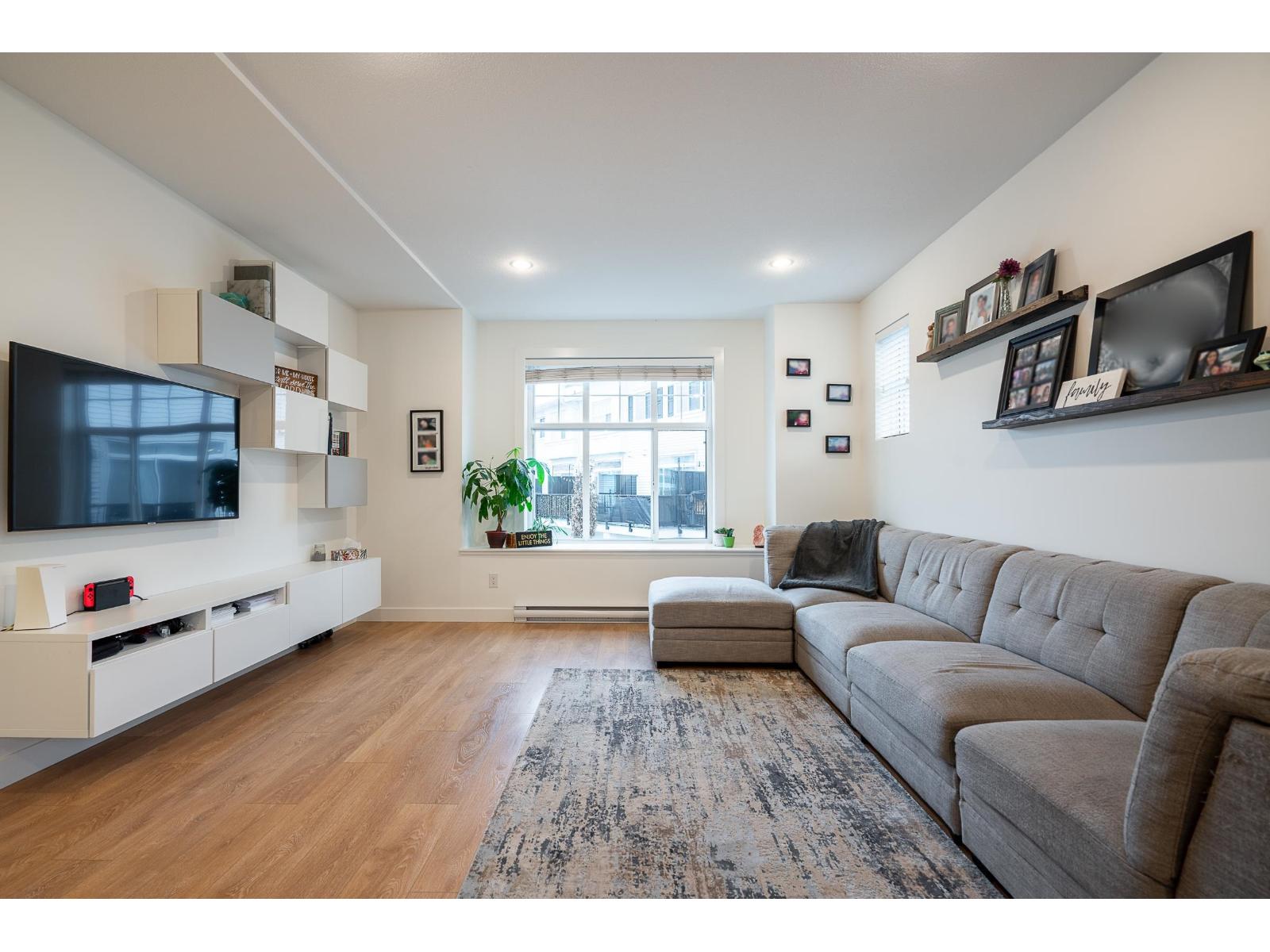 85 27735 Roundhouse Drive, Abbotsford, British Columbia  V4X 0B9 - Photo 4 - R3086277