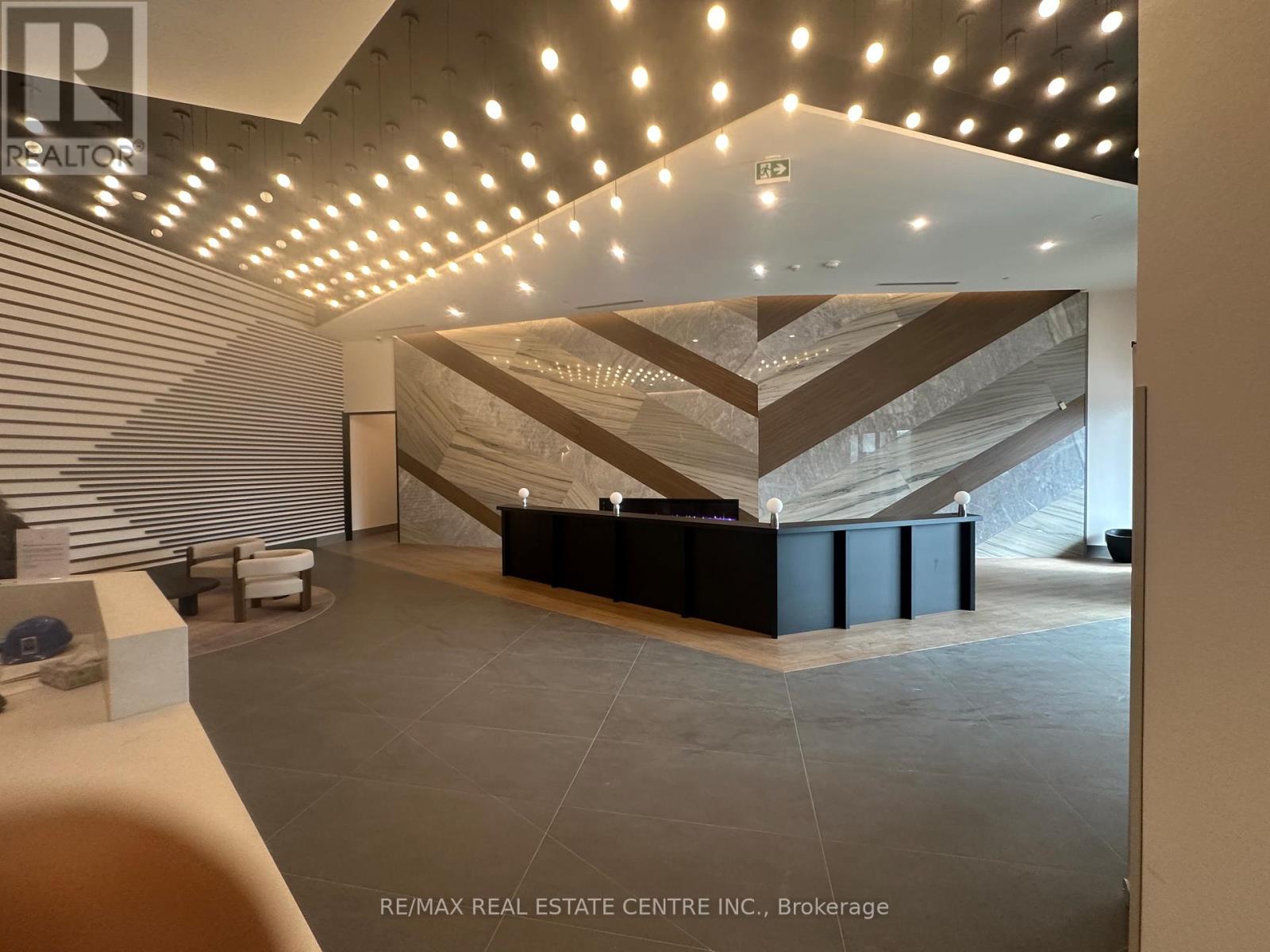 318 - 1037 The Queensway, Toronto, Ontario  M8Z 6C7 - Photo 4 - W12757748