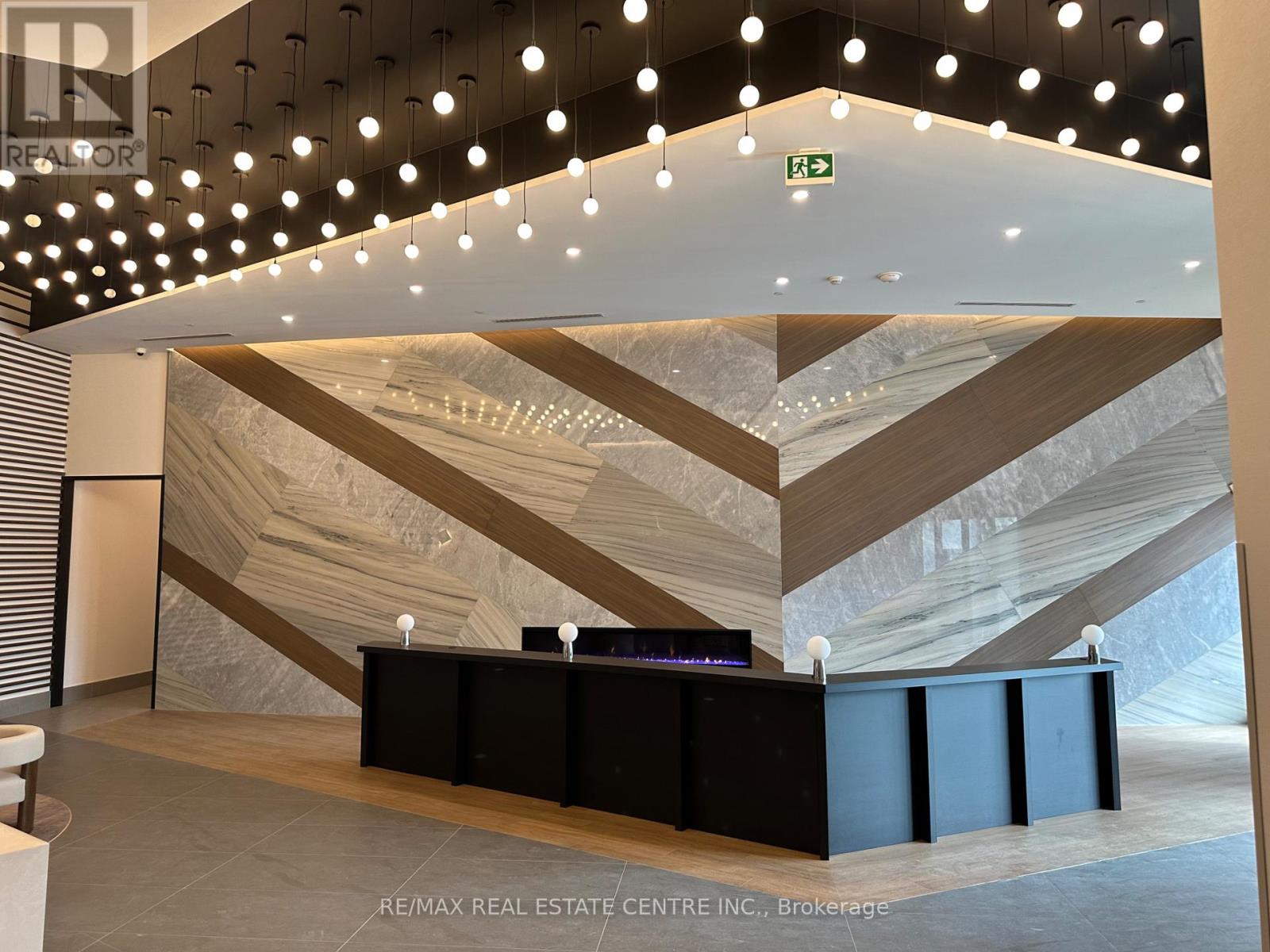 318 - 1037 The Queensway, Toronto, Ontario  M8Z 6C7 - Photo 2 - W12757748