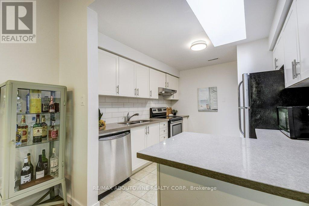 234 - 2055 Walkers Line, Burlington, Ontario  L7M 4B5 - Photo 20 - W12757740