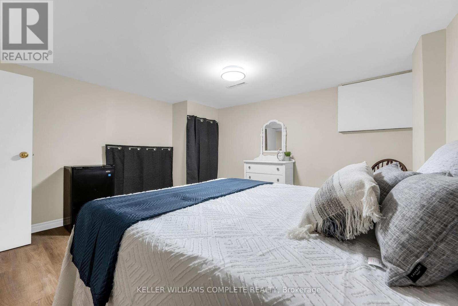 77 Lawfield Drive, Hamilton, Ontario  L8V 4C6 - Photo 24 - X12656970