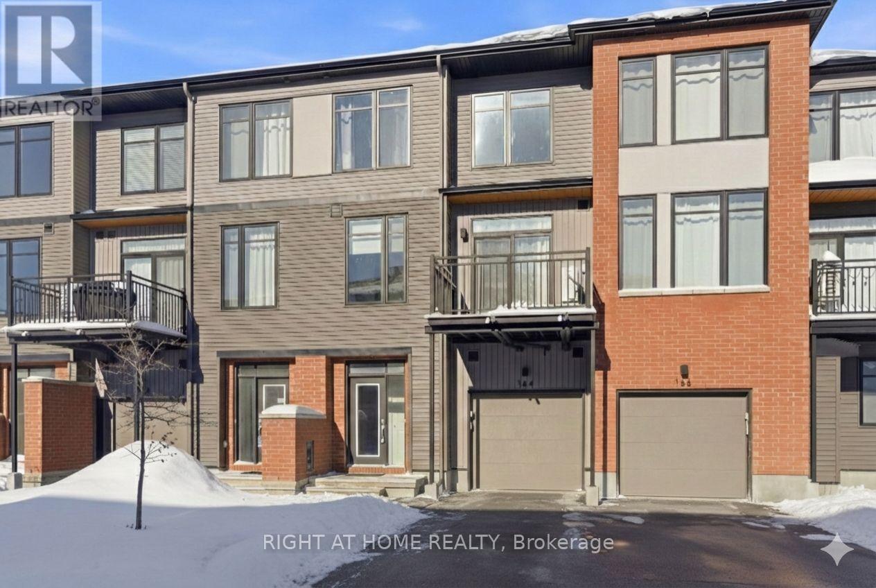 164 VISOR PRIVATE, Ottawa, Ontario