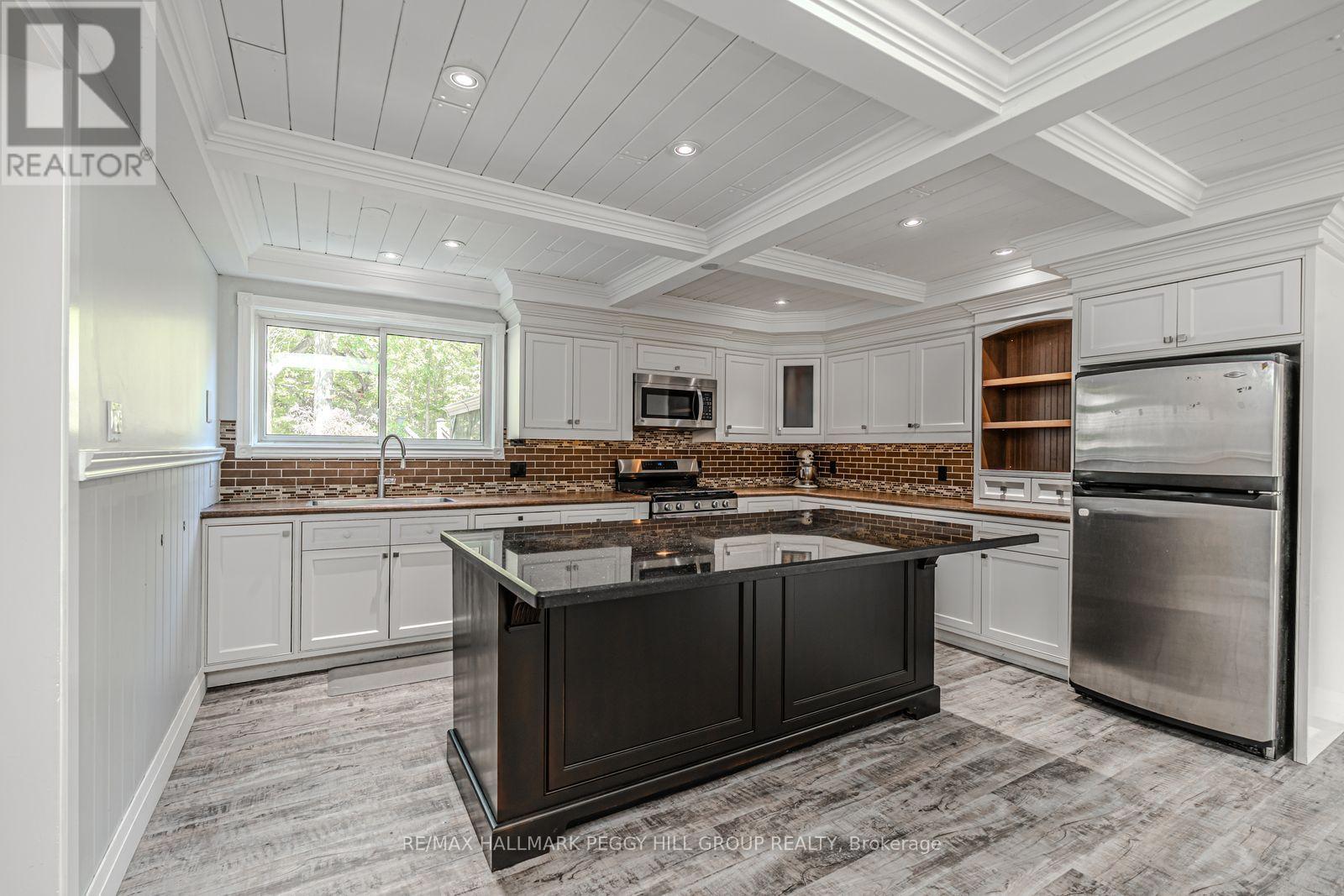 106 Musky Bay Road, Georgian Bay, Ontario  L0K 1S0 - Photo 4 - X12757218