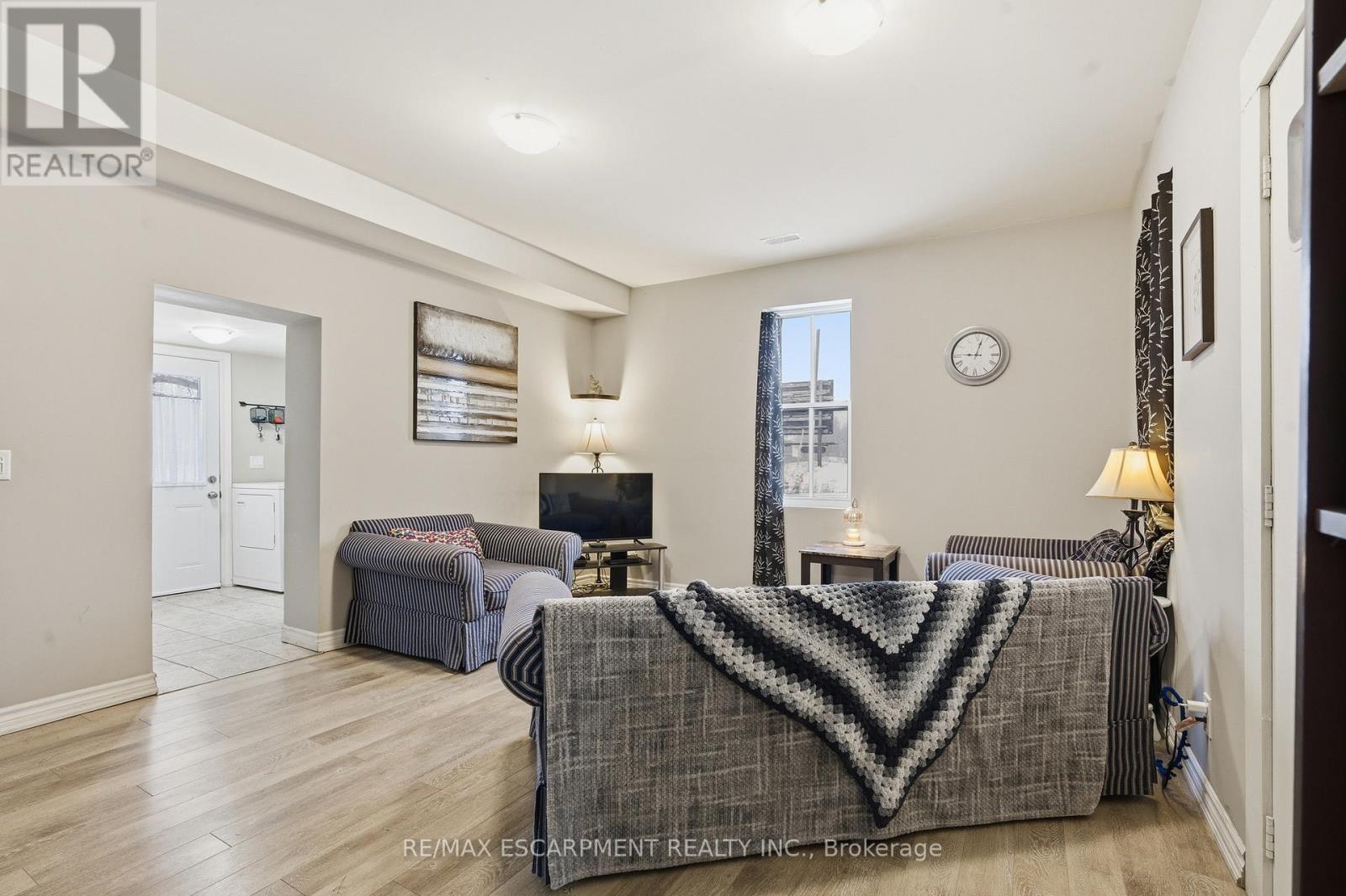 43 Main Street N, Haldimand, Ontario  N0A 1H0 - Photo 7 - X12756616