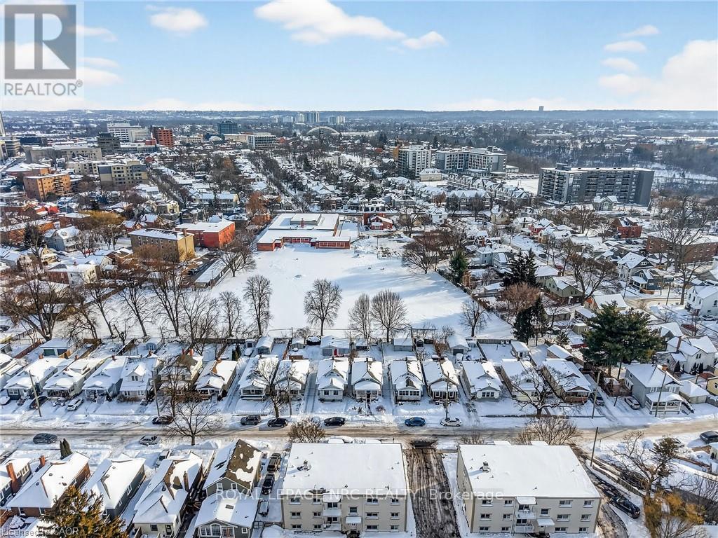 16 Louisa Street, St. Catharines, Ontario  L2R 2J6 - Photo 28 - X12757478