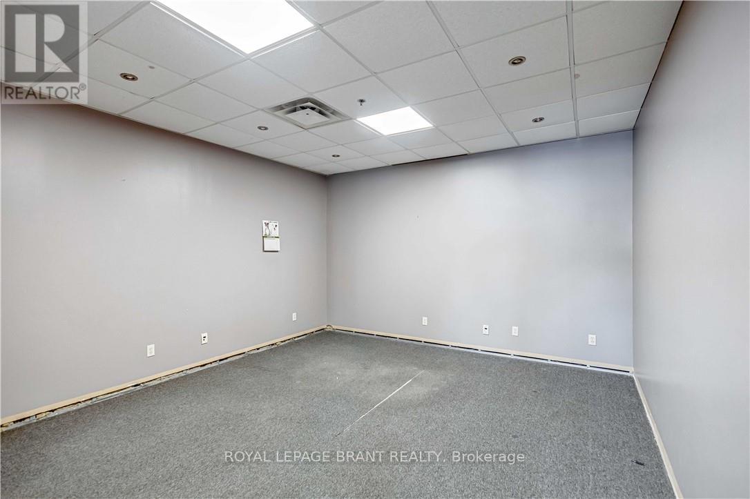 D - 148 Mohawk Street, Brantford, Ontario N3S 7G5 - Photo 23 - X12756908