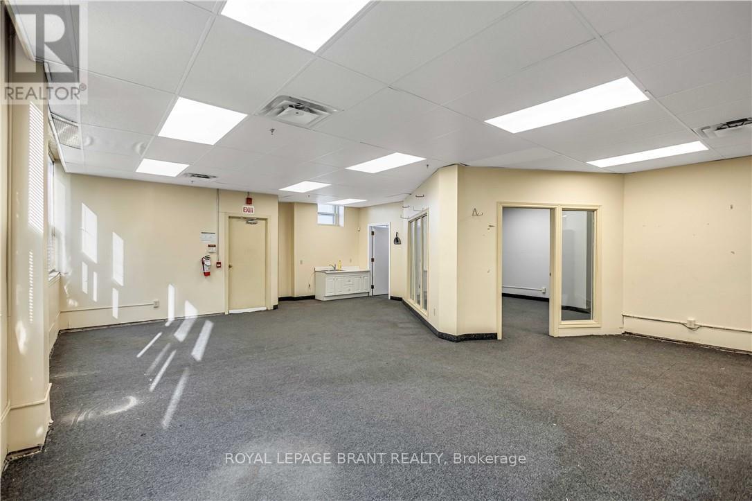 D - 148 Mohawk Street, Brantford, Ontario N3S 7G5 - Photo 11 - X12756908