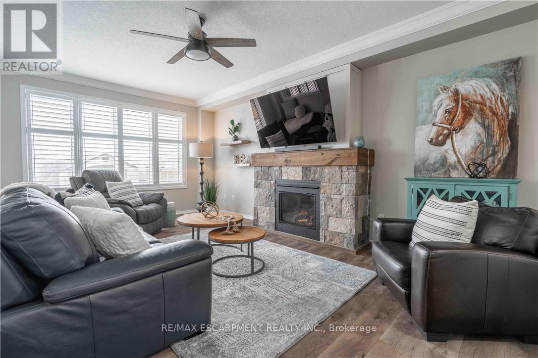 115 Larry Crescent, Haldimand, Ontario  N3W 0B2 - Photo 5 - X12757522