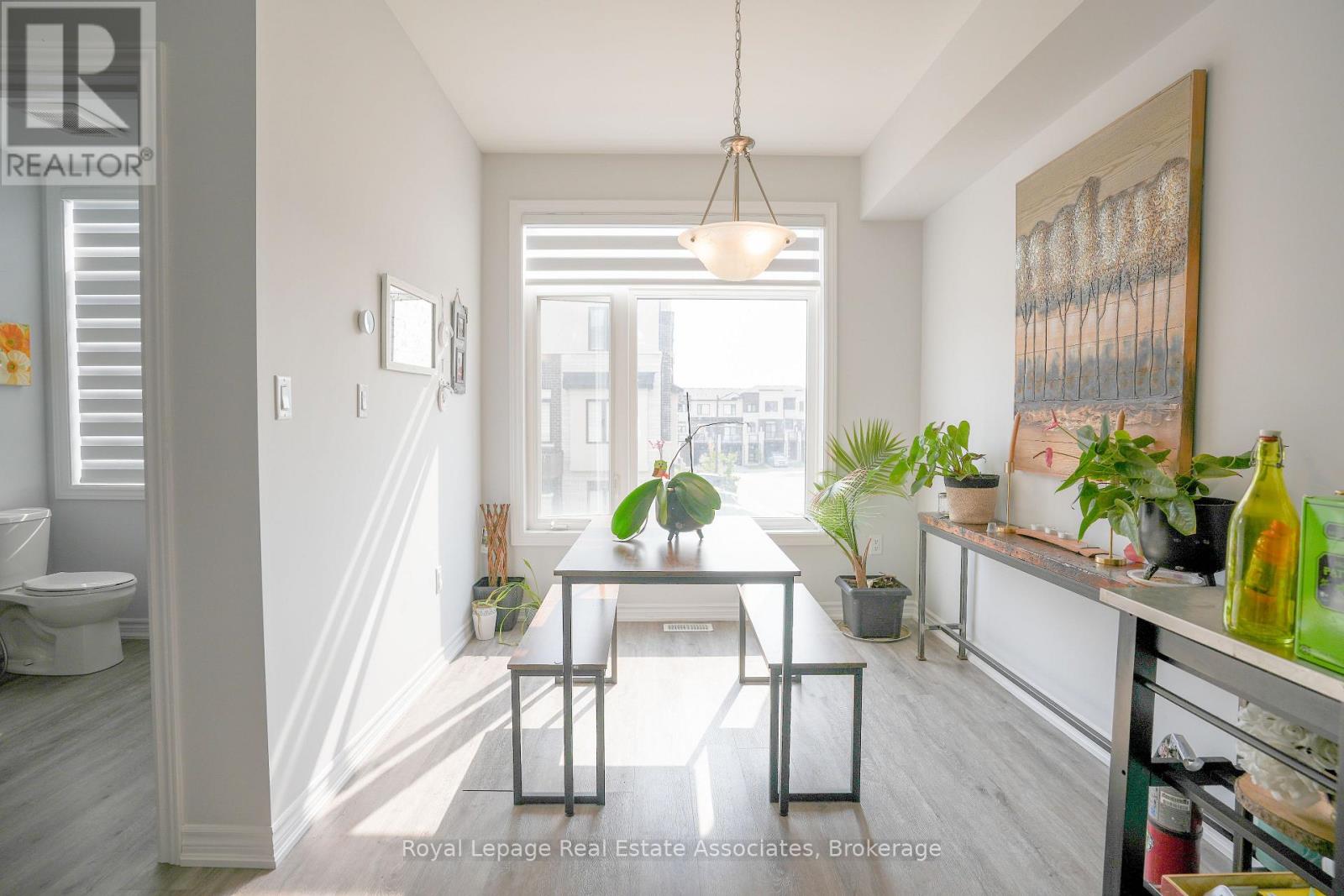 5 - 314 Equestrian Way, Cambridge, Ontario  N3E 0E4 - Photo 5 - X12756906