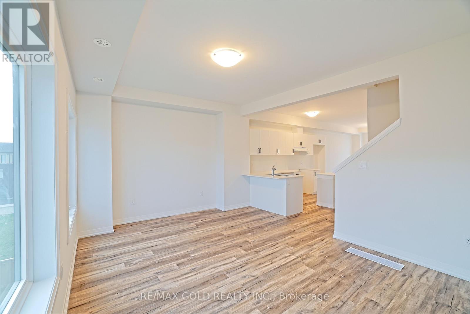 155 Equestrian Way, Cambridge, Ontario  N3E 0E8 - Photo 14 - X12757560