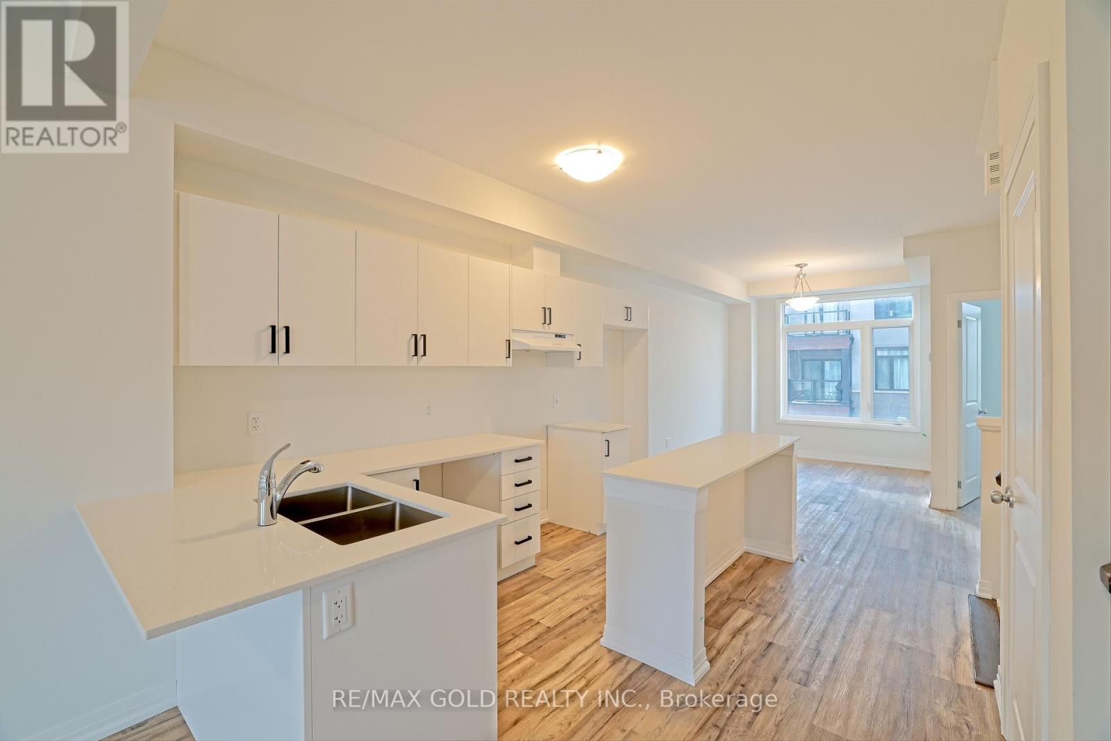 155 Equestrian Way, Cambridge, Ontario  N3E 0E8 - Photo 10 - X12757560