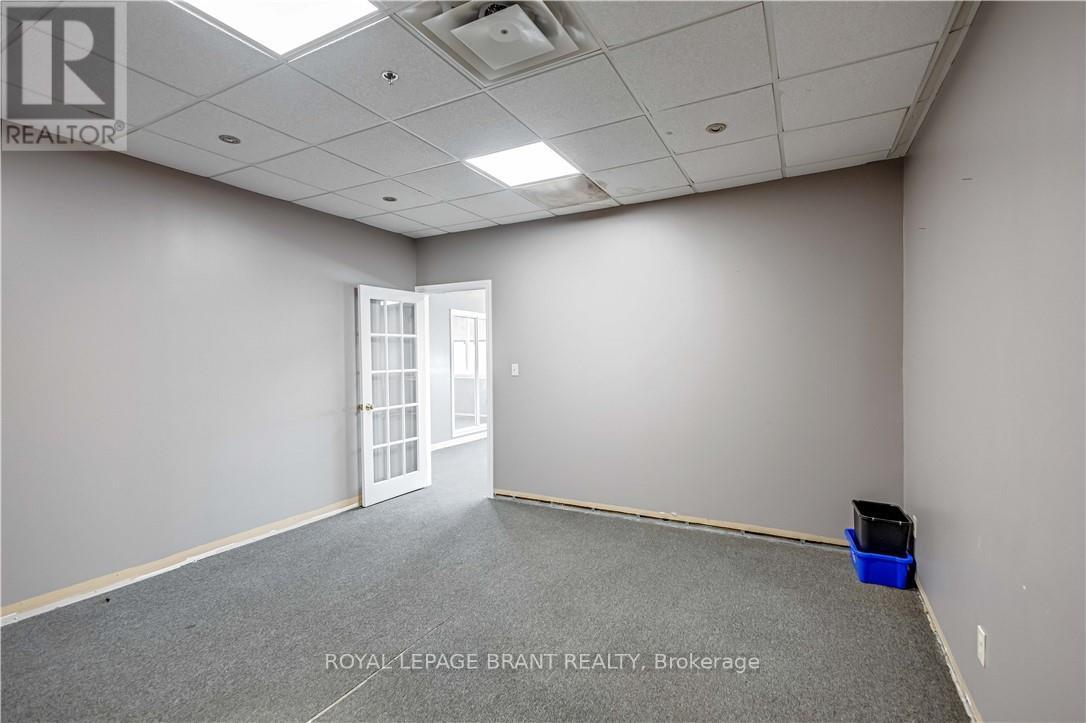D - 148 Mohawk Street, Brantford, Ontario N3S 7G5 - Photo 24 - X12756908