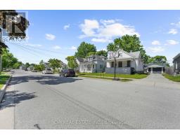 433 LYDIA STREET, Sarnia, Ontario