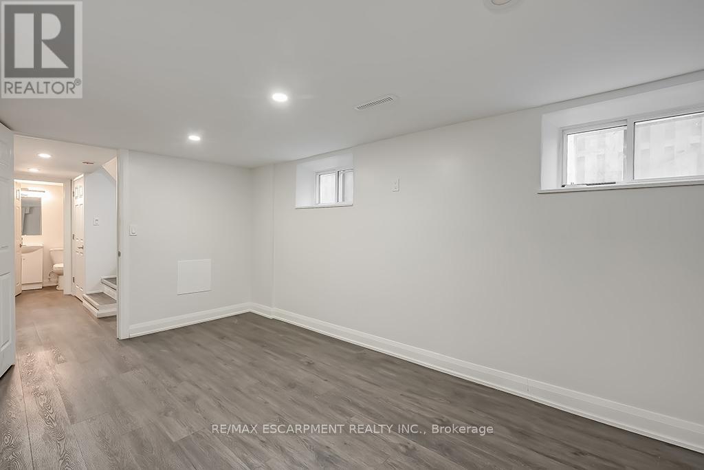 Lower - 38 Ashford Boulevard, Hamilton, Ontario  L8M 2T8 - Photo 6 - X12757024