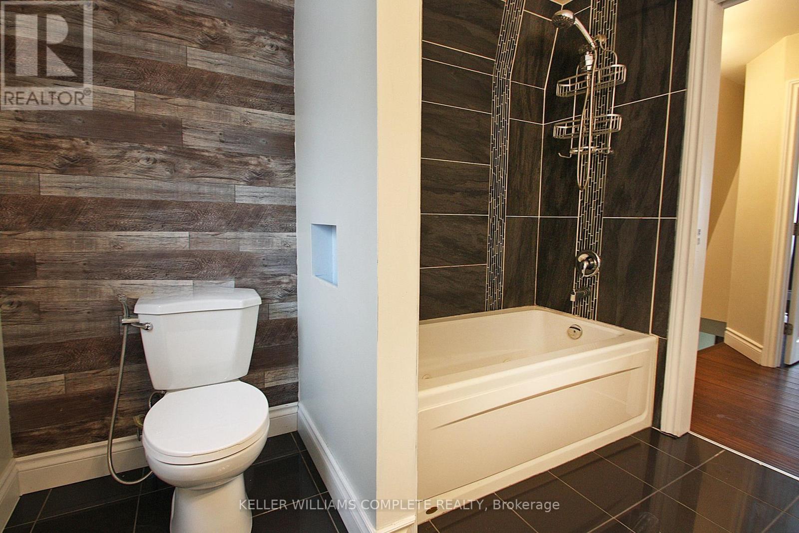 129 Hillyard Street, Hamilton, Ontario  L8L 6B5 - Photo 14 - X12757534