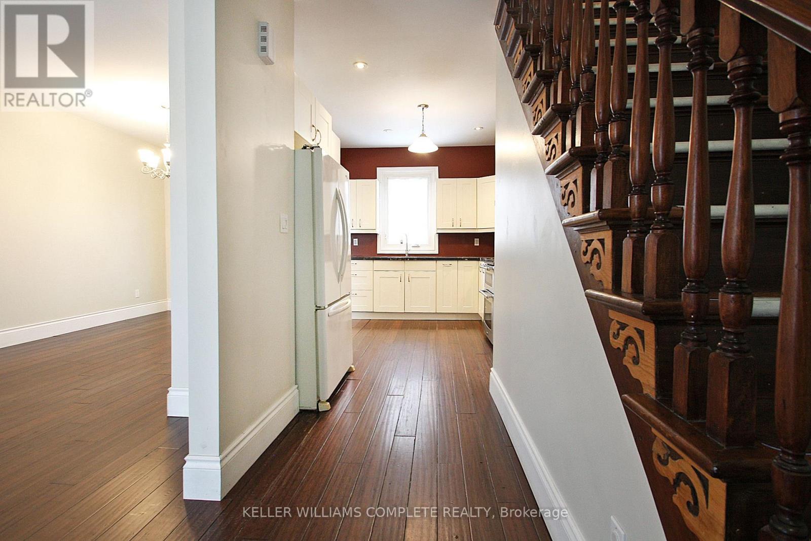 129 Hillyard Street, Hamilton, Ontario  L8L 6B5 - Photo 10 - X12757534