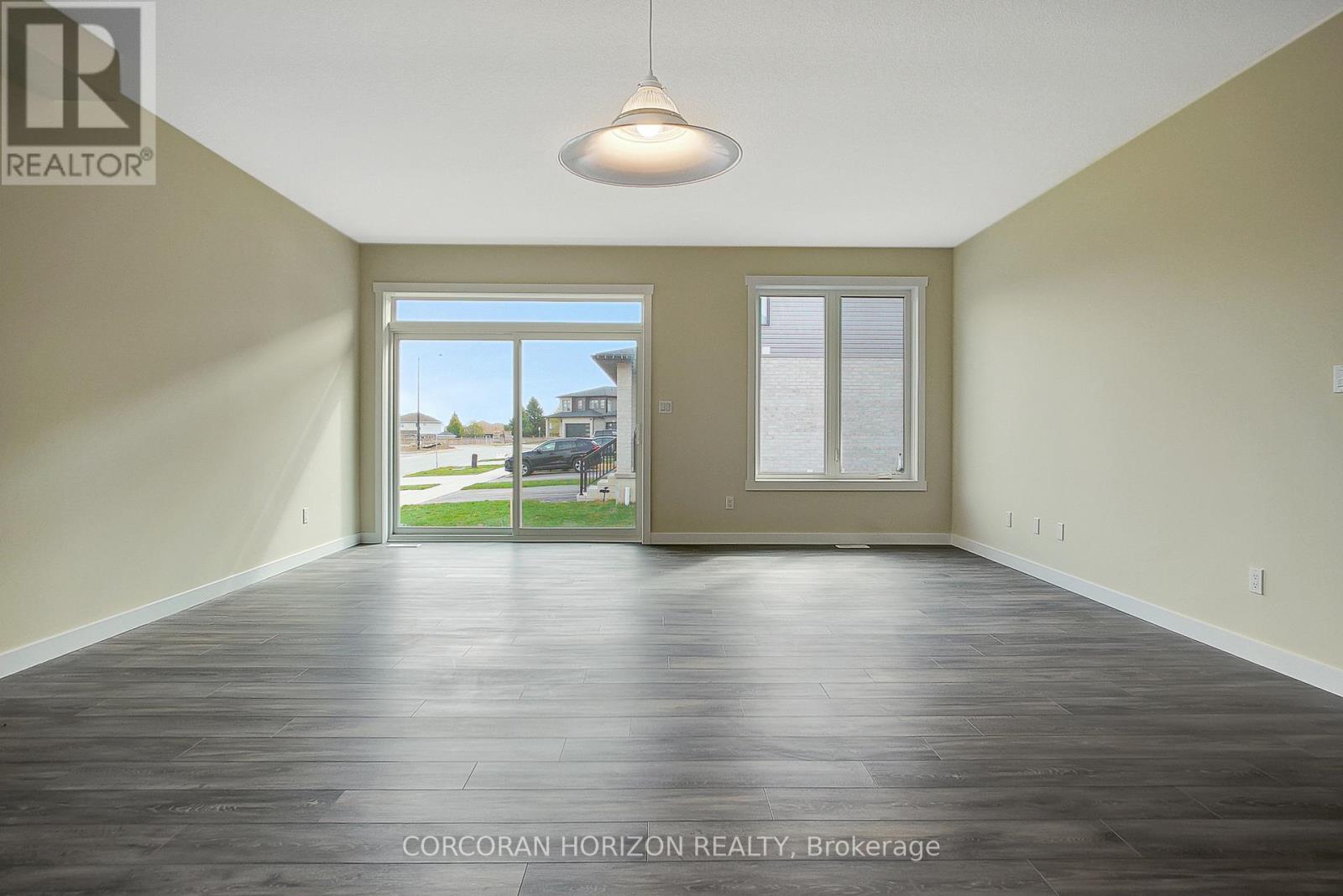 61 - 172 Newman Drive, Cambridge, Ontario  N1S 0C5 - Photo 7 - X12756914