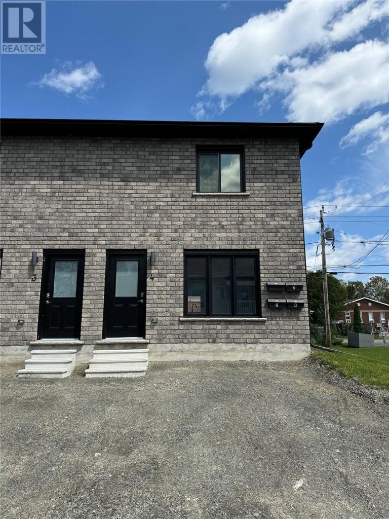 79 Barry Street Unit# 3, Sudbury, Ontario  P3B 3H6 - Photo 1 - 2126340