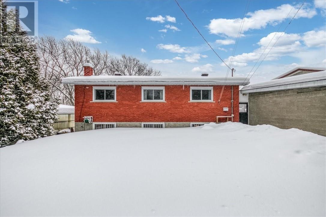 124 Albany Street, Sudbury, Ontario  P3C 2Z5 - Photo 5 - 2126336