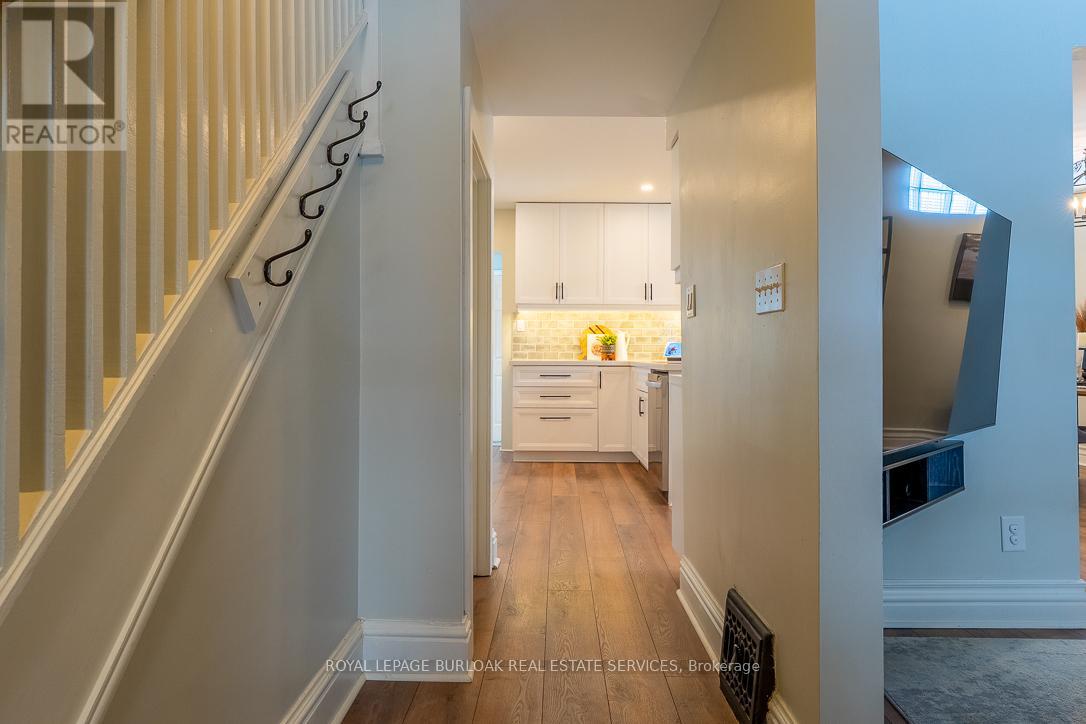 115 Prince George Avenue, Hamilton, Ontario  L9A 2W2 - Photo 10 - X12757724