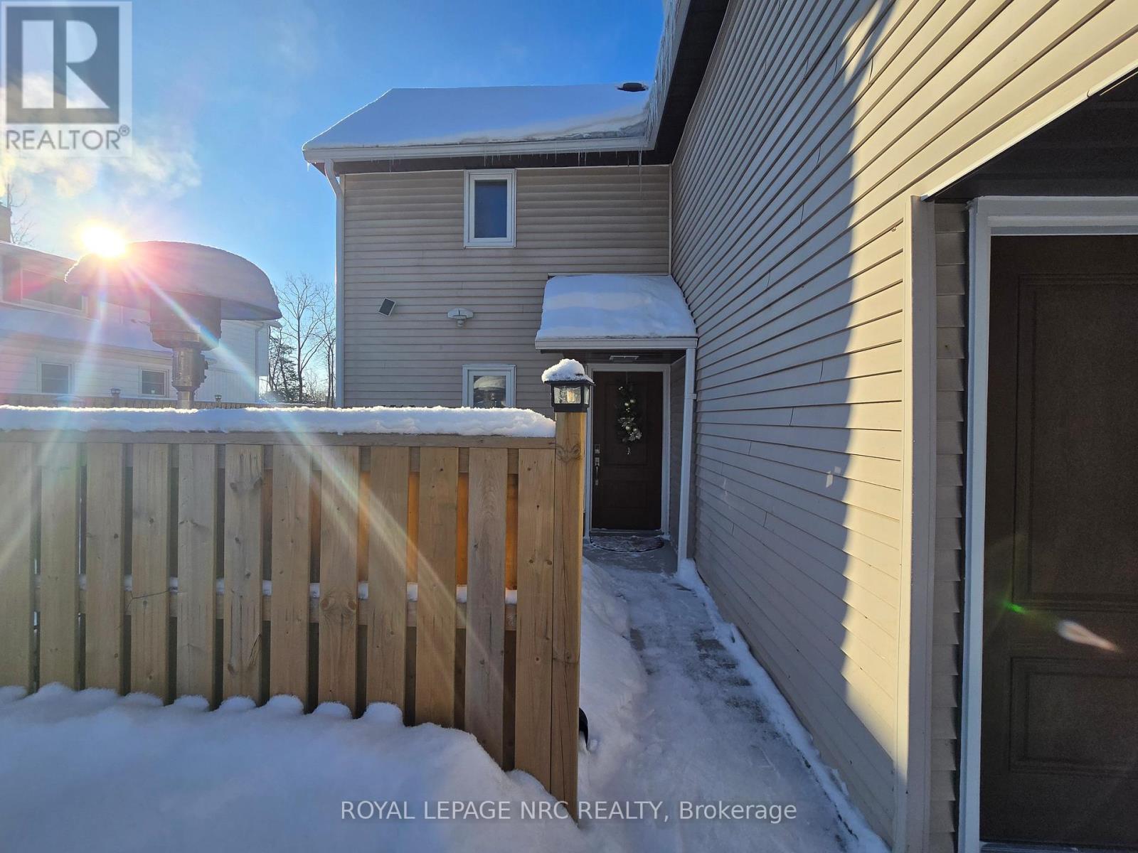 Main - 3717 Hibbard Street, Fort Erie, Ontario  L0S 1N0 - Photo 2 - X12757742