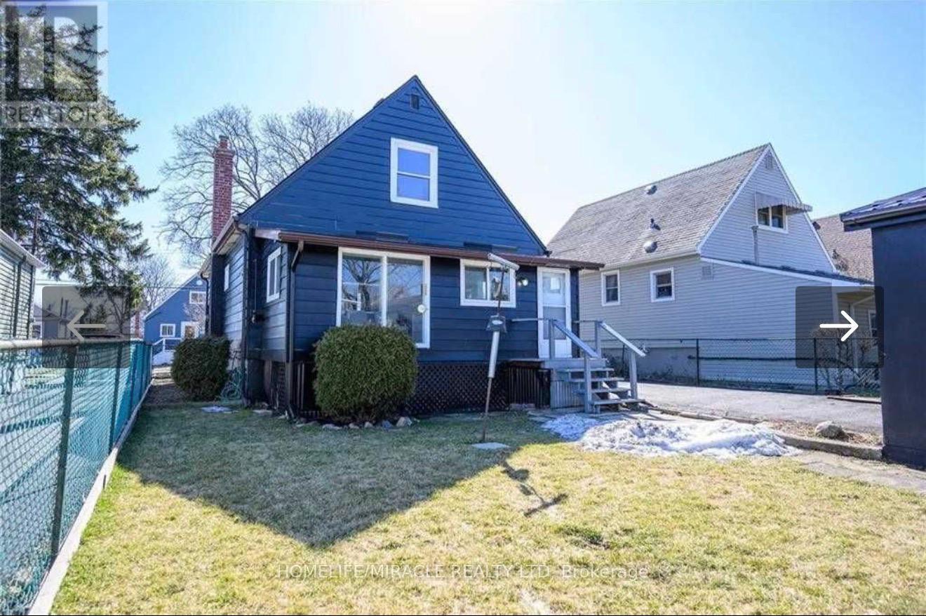 234 East 33rd Street, Hamilton, Ontario  L8V 3T6 - Photo 2 - X12757780