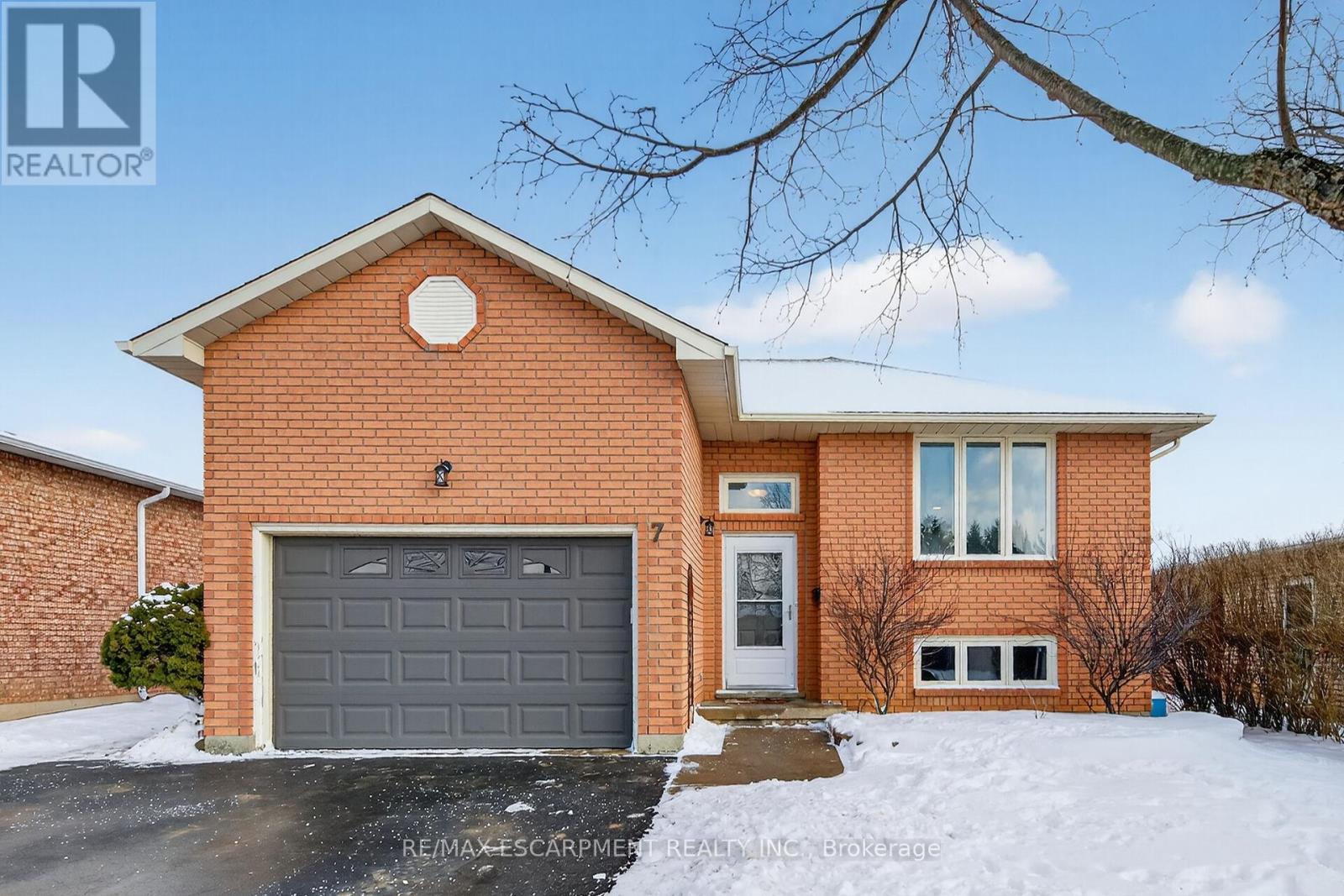 7 COUNTRY CLUB ROAD, Haldimand, Ontario