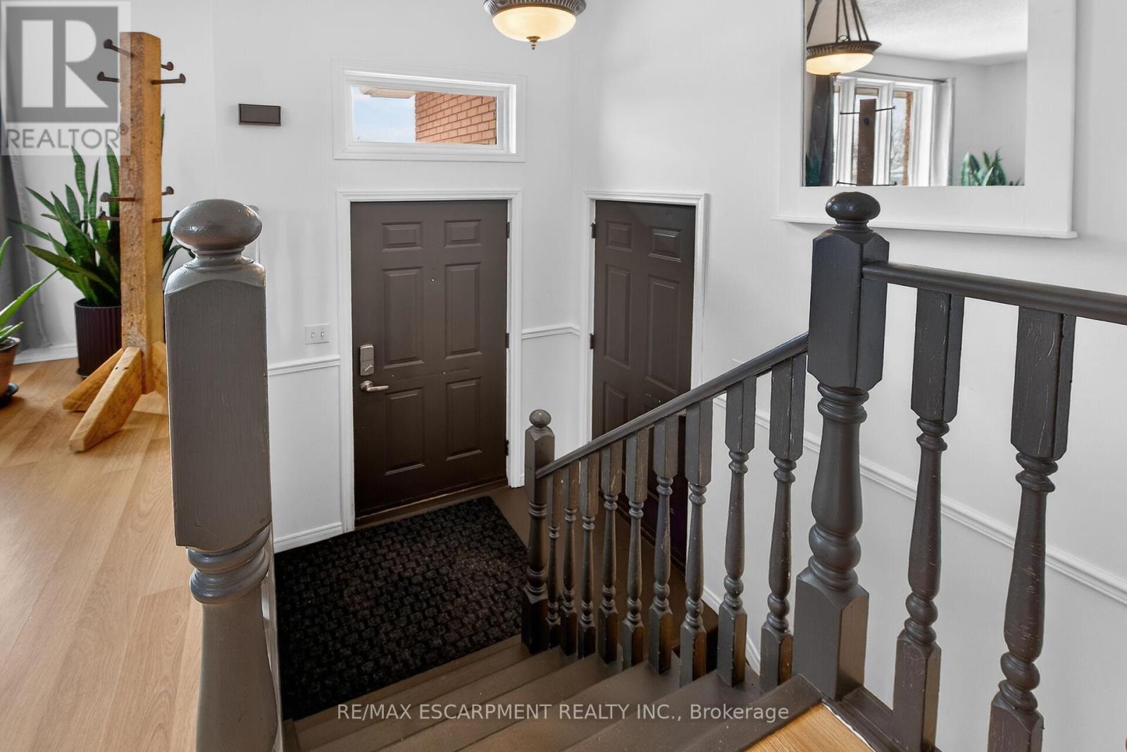 7 Country Club Road, Haldimand, Ontario  N0A 1E0 - Photo 5 - X12758014