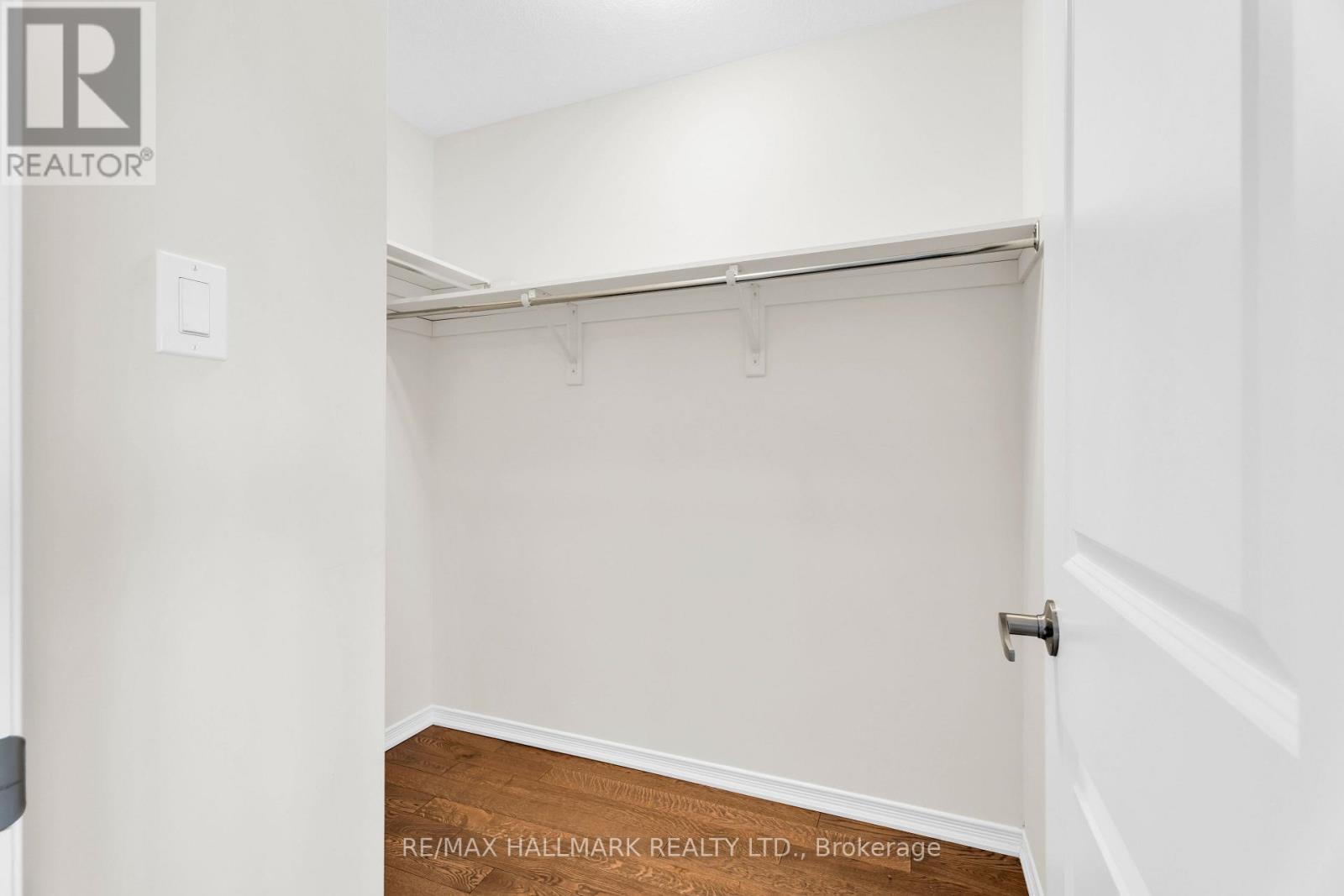 131 Cuesta Heights, Hamilton, Ontario  L8J 0M2 - Photo 11 - X12758052