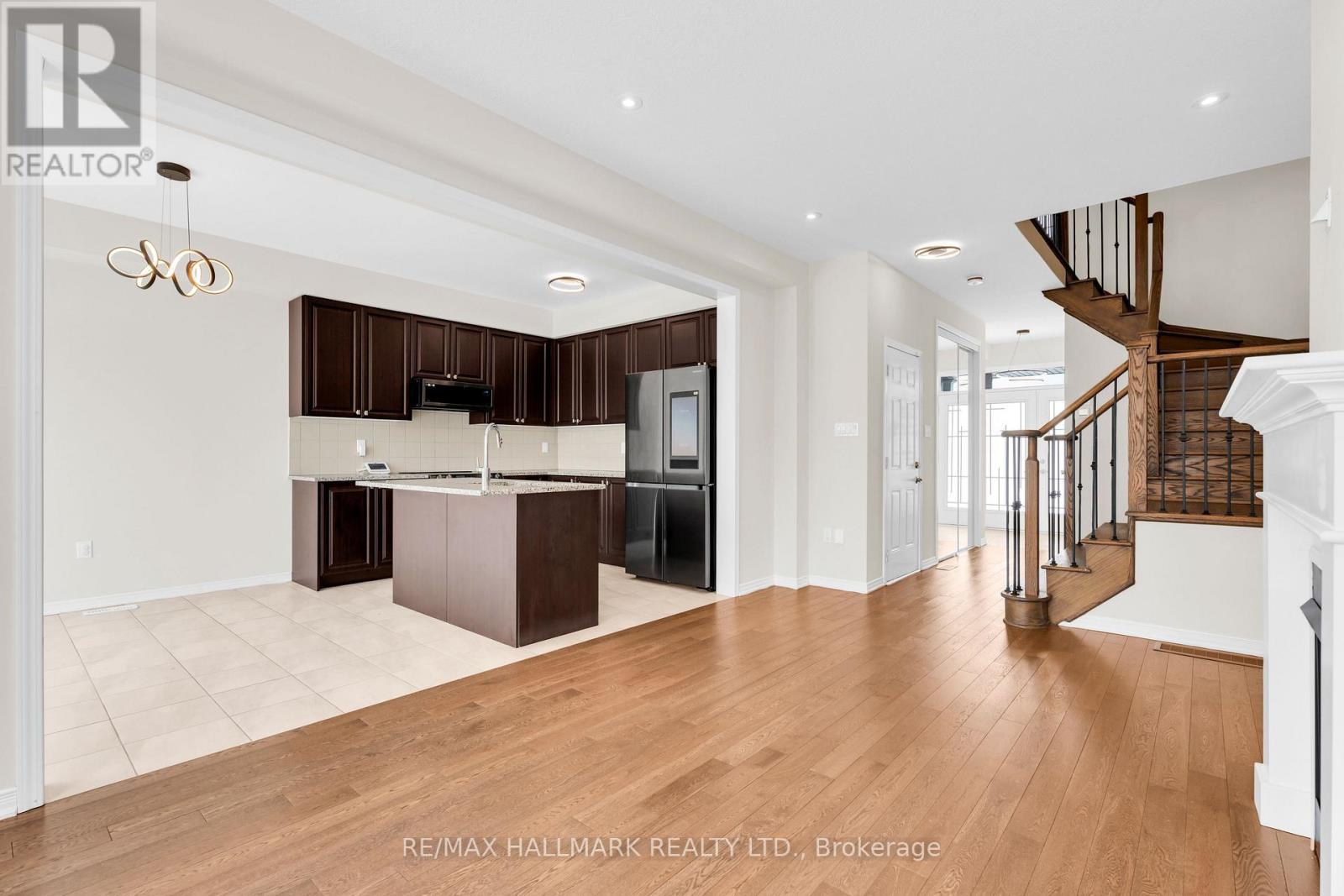 131 Cuesta Heights, Hamilton, Ontario  L8J 0M2 - Photo 5 - X12758052