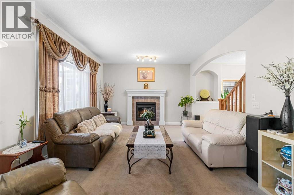 107 Panatella Close Nw, Calgary, Alberta  T3K 6C6 - Photo 6 - A2277383