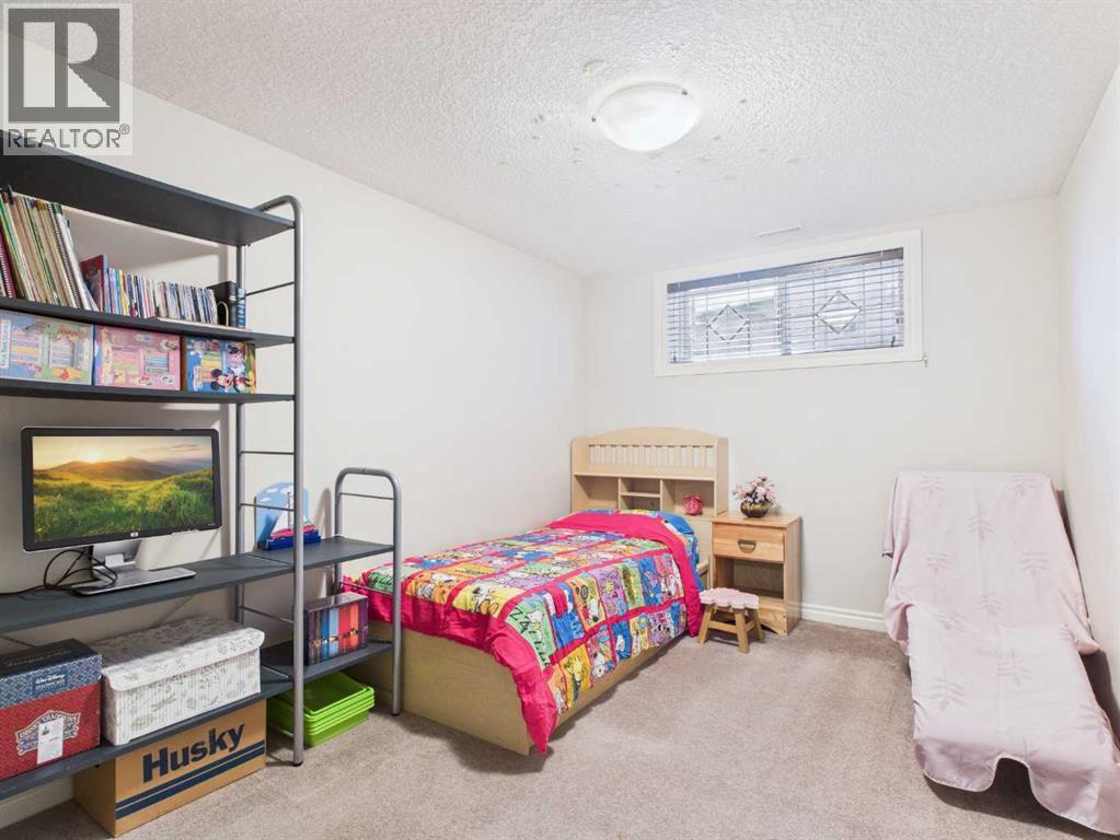 107 Panatella Close Nw, Calgary, Alberta  T3K 6C6 - Photo 35 - A2277383