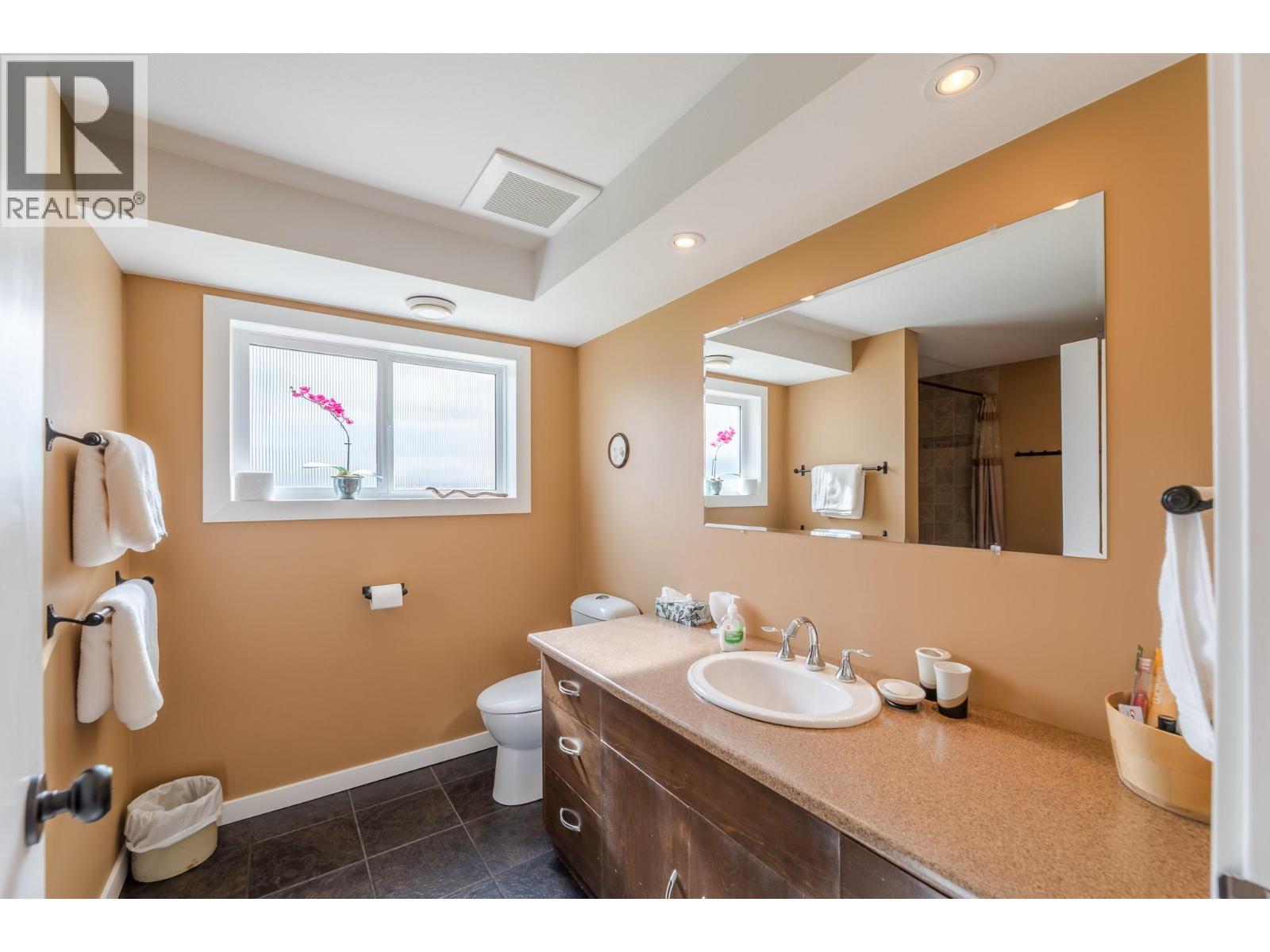 101 Knippelberg Road, Oliver, British Columbia  V0H 1T5 - Photo 32 - 10372987