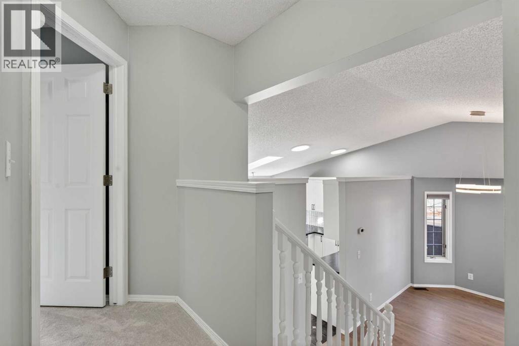 328 Douglas Ridge Close Se, Calgary, Alberta  T2Z 2M4 - Photo 15 - A2283253