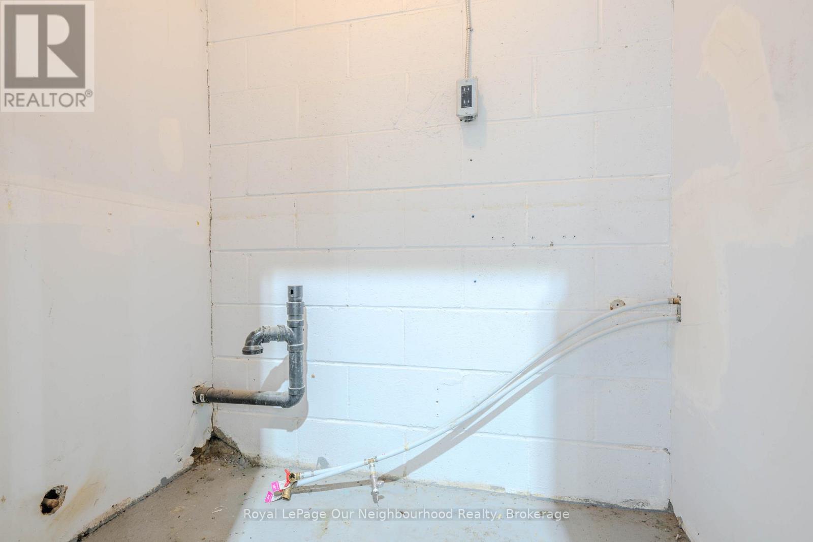 162 - 100 Sunrise Avenue, Toronto, Ontario  M4A 1B3 - Photo 15 - C12757960