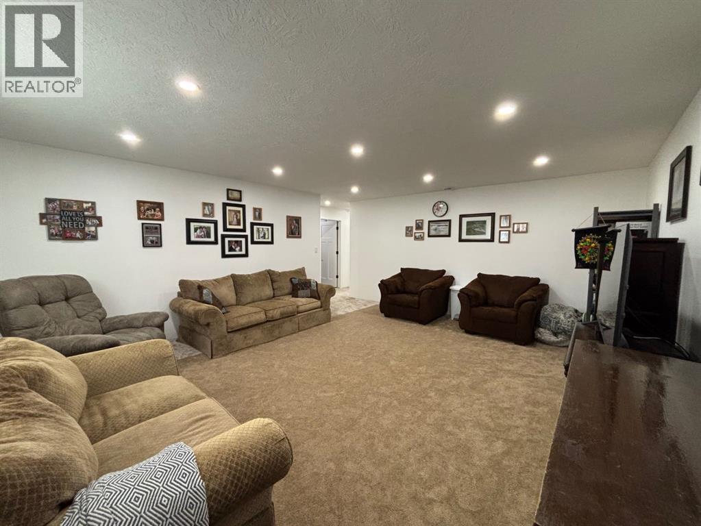 349 E 1 Avenue N, Magrath, Alberta  T0K 1J0 - Photo 29 - A2283786