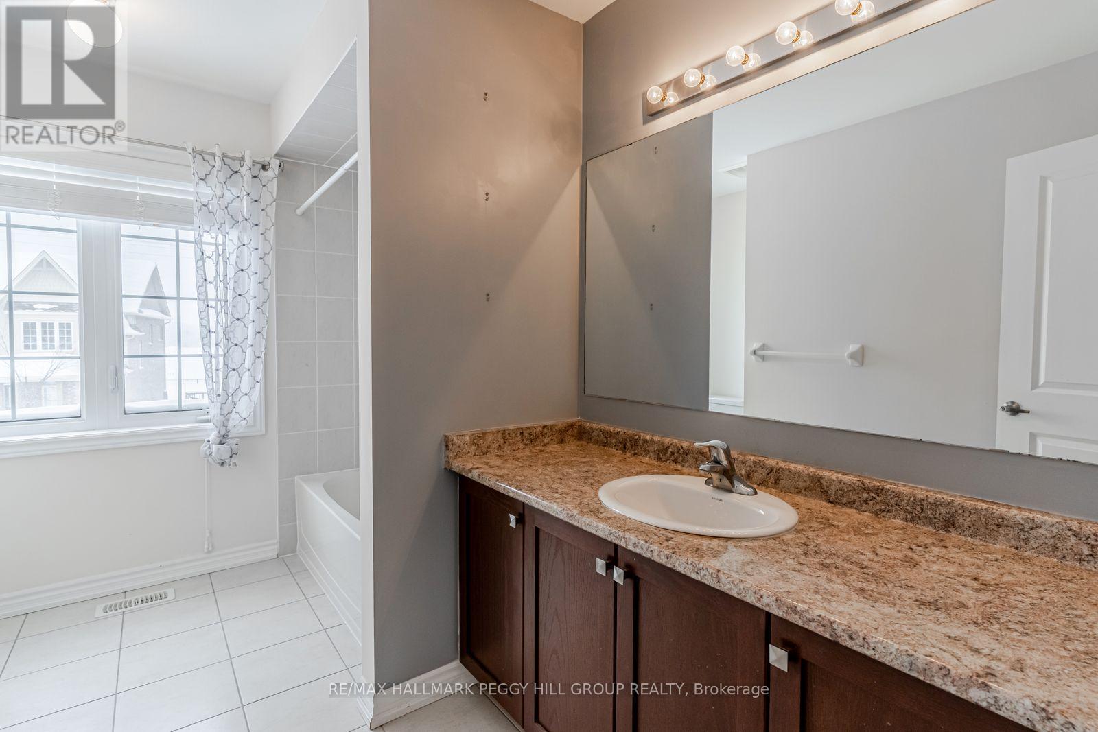 Upper - 58 Oliver's Mill Road, Springwater, Ontario  L9X 0S7 - Photo 14 - S12603870